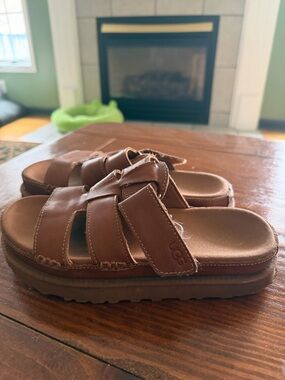 UGG Kids Brown Leather Cross-Strap Slide Sandals